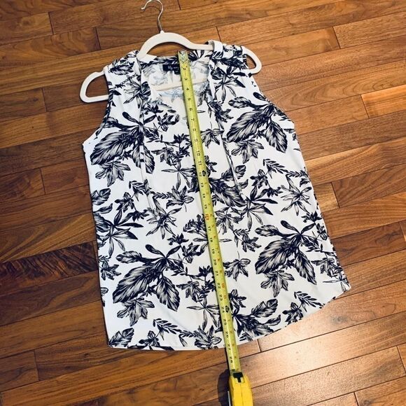 LILY Morgan sleeveless blouse - Picture 6 of 6